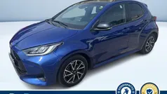Blu metallizzato Usata 2021 Toyota Yaris Hybrid Lounge Tre volumi | 16.700 € (Buon prezzo)