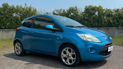 Usata Ford Ka Titanium 69 CV (50 kW) 2010 Blu Utilitaria