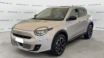 Usata Fiat 600 La Prima 101 CV (74 kW) 2025 SUV