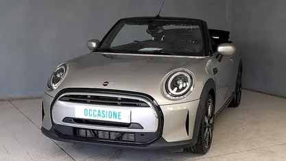 Usata Mini Cooper Cabriolet Premium Plus 136 CV (100 kW) 2023 Argento Cabrio