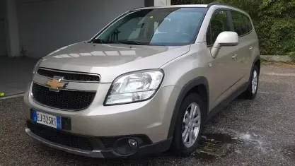 Usata Chevrolet Orlando LT 131 CV (96 kW) 2011 Marrone Monovolume