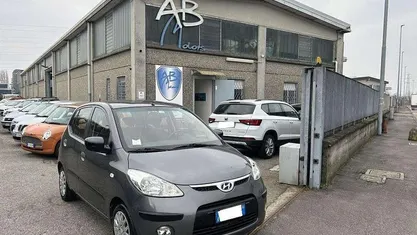 Grigio Usata 2010 Hyundai i10 Due volumi | 4990 € (Buon prezzo)