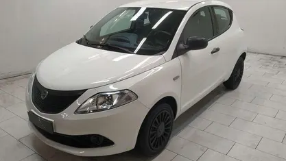 Bianco Usata 2021 Lancia Ypsilon Silver Due volumi | 11.490 € (Buon prezzo)