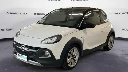 Usata Opel Adam Rocks Rocks 69 CV (50 kW) 2018 Bianco Utilitaria