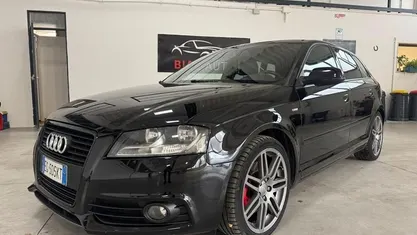 Nero Usata 2011 Audi A3 Ambition Tre volumi | 8900 € (Buon prezzo)