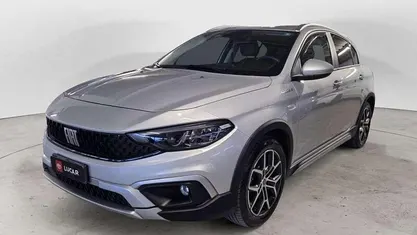 Usata Fiat Tipo Cross 131 CV (96 kW) 2022 Argento Berlina