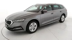 Altro metallizzato Usata 2024 Skoda Octavia Executive Station wagon | 27.800 € (Buon prezzo)
