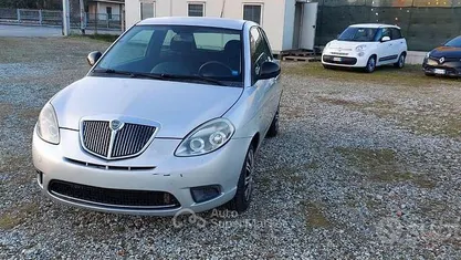 Usata Lancia Ypsilon 69 CV (50 kW) 2011 Utilitaria