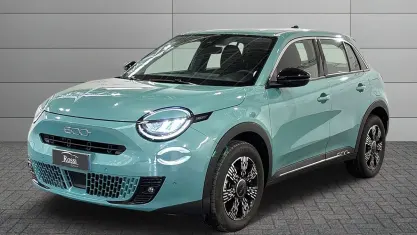 Usata Fiat 600 Pop 136 CV (100 kW) 2025 Bluazzurro SUV