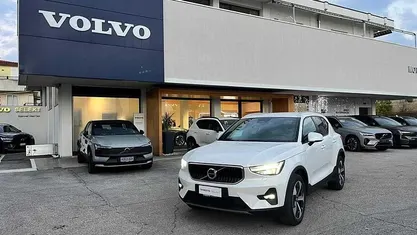 Grigio Usata 2025 Volvo XC40 Core SUV | 33.900 € (Buon prezzo)