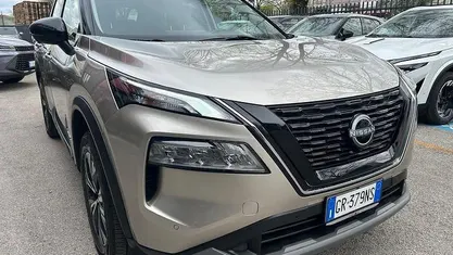 Usata Nissan X-Trail N-Connecta 213 CV (156 kW) 2023 Beige SUV