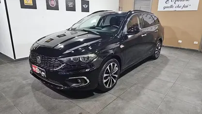Usata Fiat Tipo Lounge 120 CV (88 kW) 2017 Nero Station wagon
