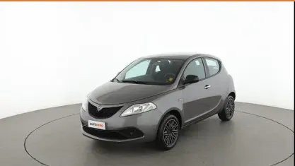 Usata Lancia Ypsilon Gold 70 CV (51 kW) 2018 Grigio Utilitaria