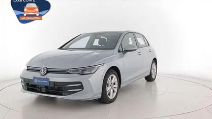 Usata VW Golf VIII Life 116 CV (85 kW) 2025 Dolomite silver metallizzato Berlina