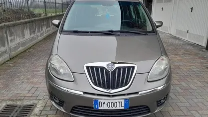 Usata Lancia Musa 77 CV (56 kW) 2009 Monovolume