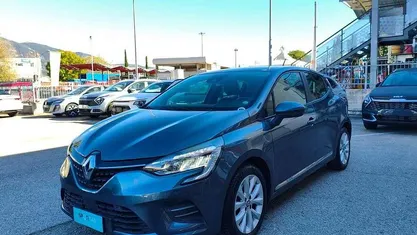 Grigio Usata 2020 Renault Clio V Intens Tre volumi | 11.400 € (Buon prezzo)