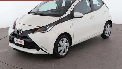 Usata Toyota Aygo X-play 70 CV (51 kW) 2016 Utilitaria
