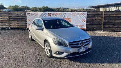 Argento Usata 2015 Mercedes A160 Tre volumi | 9900 € (Super prezzo)