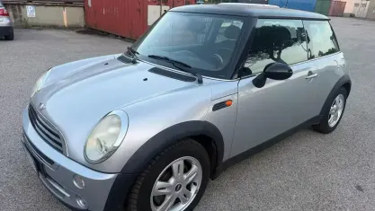 Usata Mini Cooper 116 CV (85 kW) 2006 Grigio Utilitaria