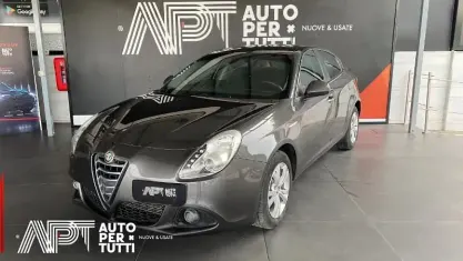 Usata Alfa Romeo Giulietta Distinctive 105 CV (77 kW) 2014 Utilitaria