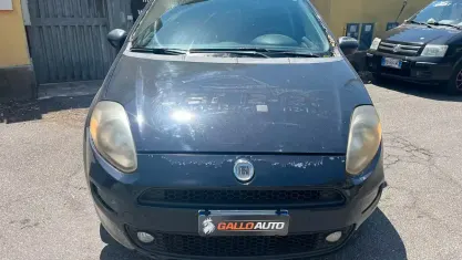 Usata Fiat Punto Lounge 77 CV (56 kW) 2012 Nero Utilitaria