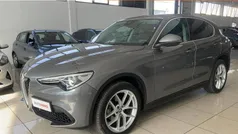 Usata 2017 Alfa Romeo Stelvio SUV | 21.699 € (Buon prezzo)