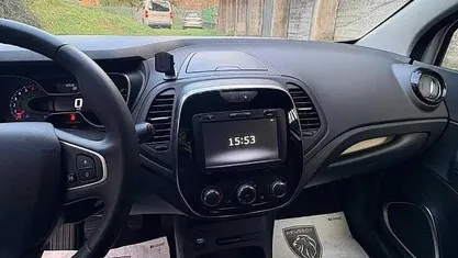 Grigio Usata 2019 Renault Captur SUV | 12.500 € (Buon prezzo)