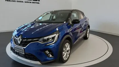 Usata Renault Captur Intens 94 CV (69 kW) 2022 Bic. blu marine / tetto nero SUV