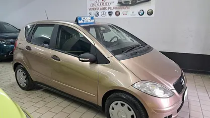 Usata Mercedes A150 95 CV (69 kW) 2007 Marrone Berlina
