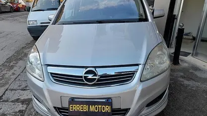 Usata Opel Zafira Cosmo 94 CV (69 kW) 2009 Monovolume
