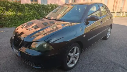 Usata Seat Ibiza Stylance 80 CV (58 kW) 2007 Nero Utilitaria