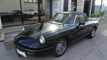 Usata Alfa Romeo Spider 106 CV (77 kW) 1991 Cabrio