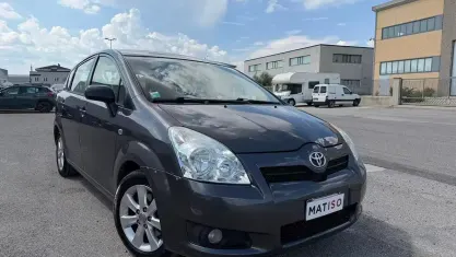 Usata Toyota Corolla Verso Sol 136 CV (100 kW) 2008 Grigio Monovolume
