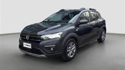 Grigio Usata 2023 Dacia Sandero Comfort Tre volumi | 13.900 € (Buon prezzo)