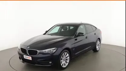 Usata BMW 318 Sport Line 150 CV (110 kW) 2017 Blu Berlina