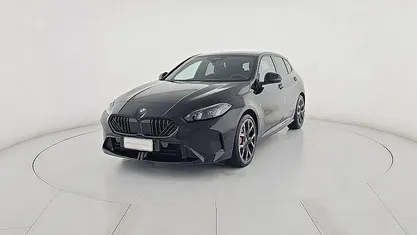 Begagnad BMW 118 M Sport 150 HK (110 kW) 2025 Svart Halvkombi