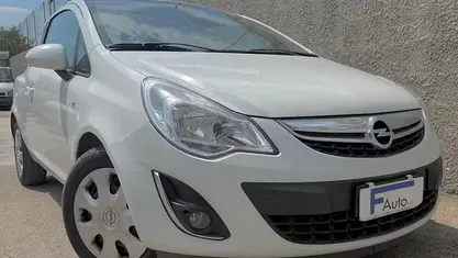 Occasion Opel Corsa 75 ch (55 kW) 2011 Blanc Citadine