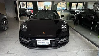 Usata Porsche 992 480 CV (353 kW) 2022 Cabrio