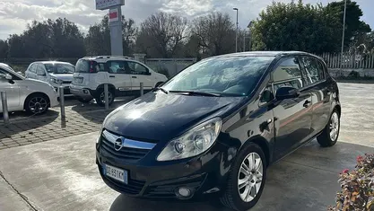 Usata Opel Corsa Cosmo 90 CV (66 kW) 2009 Nero Utilitaria