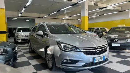 Gray Usata 2018 Opel Astra S Station wagon | 7990 € (Buon prezzo)