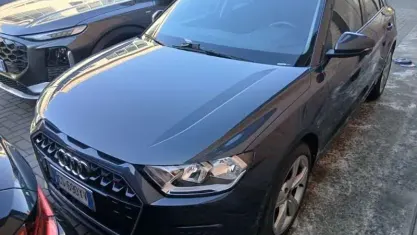 Usata Audi A1 95 CV (69 kW) 2024 Grigio scuro SUV