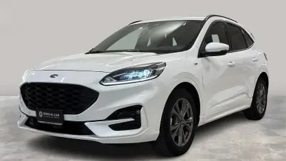 Begagnad Ford Kuga ST-Line 120 HK (88 kW) 2022 Vit SUV