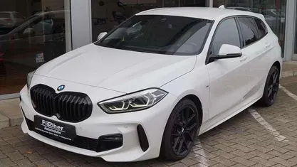 Bianco Usata 2022 BMW 118 Shadowline Due volumi | 21.900 € (Ottimo prezzo)