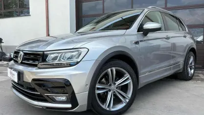 Usata VW Tiguan R-line 116 CV (85 kW) 2020 Argento SUV