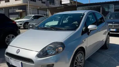 Usata Fiat Punto Easy 95 CV (69 kW) 2012 Grigio Utilitaria