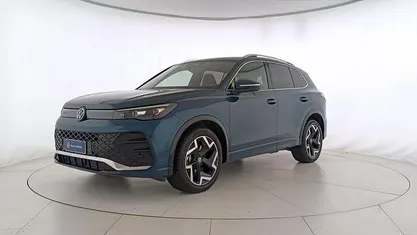 Usado VW Tiguan R-line 150 CV (110 kW) 2025 Azul SUV