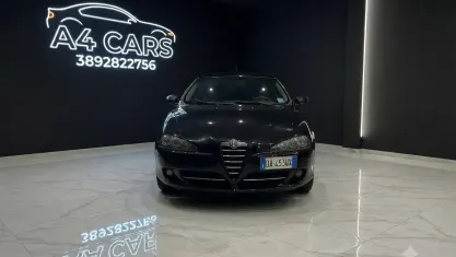 Usata Alfa Romeo 147 Progression 105 CV (77 kW) 2006 Rosso Utilitaria