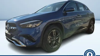Bianco metallizzato Usata 2024 Mercedes GLA200 Advanced Plus SUV | 41.500 € (Ottimo prezzo)