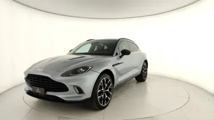 Usata Aston Martin DBX 551 CV (405 kW) 2021 Argento SUV