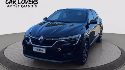 Usado Renault Arkana Intens 143 CV (105 kW) 2022 Negro SUV